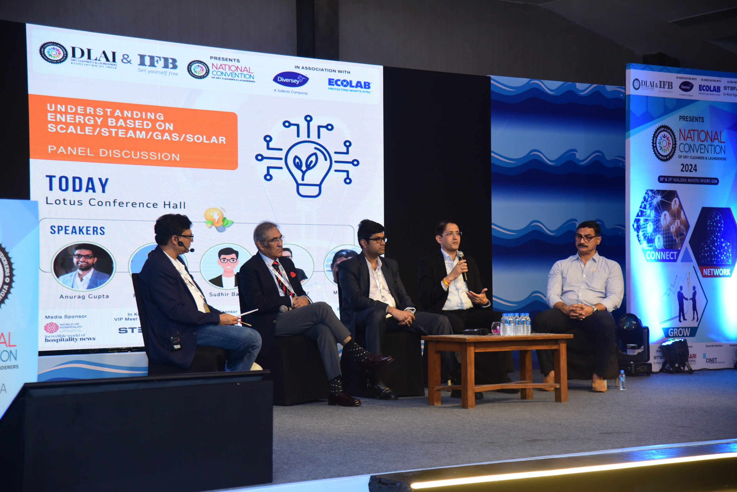 Connecting with peers and partners across the laundry and dry-cleaning industry